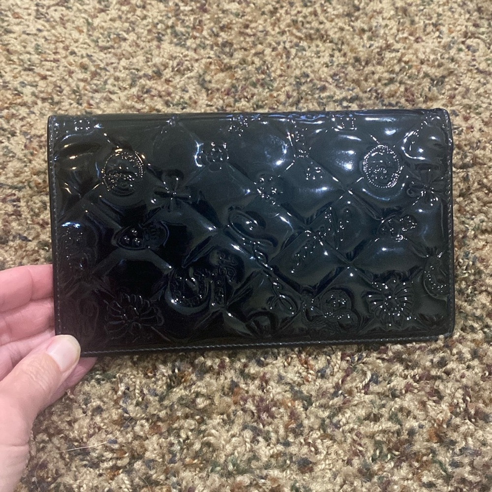 Chanel icon vintage wallet